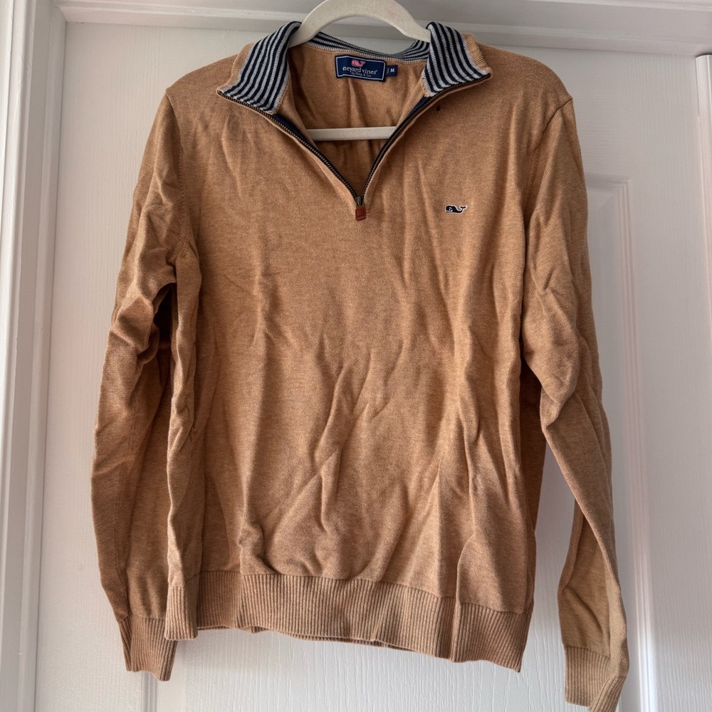 Vineyard Vines men’s brown quarter zip sweater